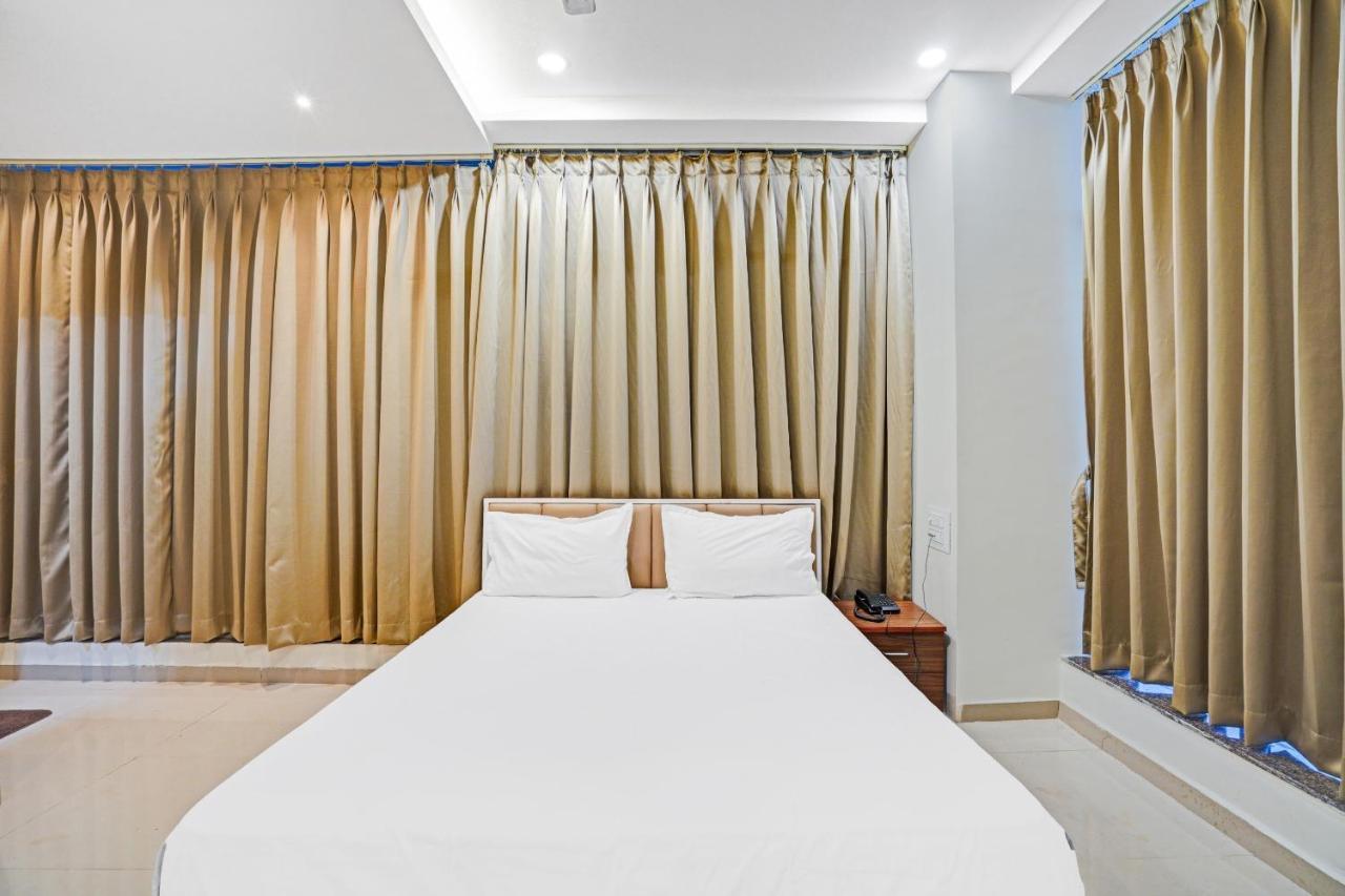 Collection O 83775 Hotel 4King Сурат Экстерьер фото