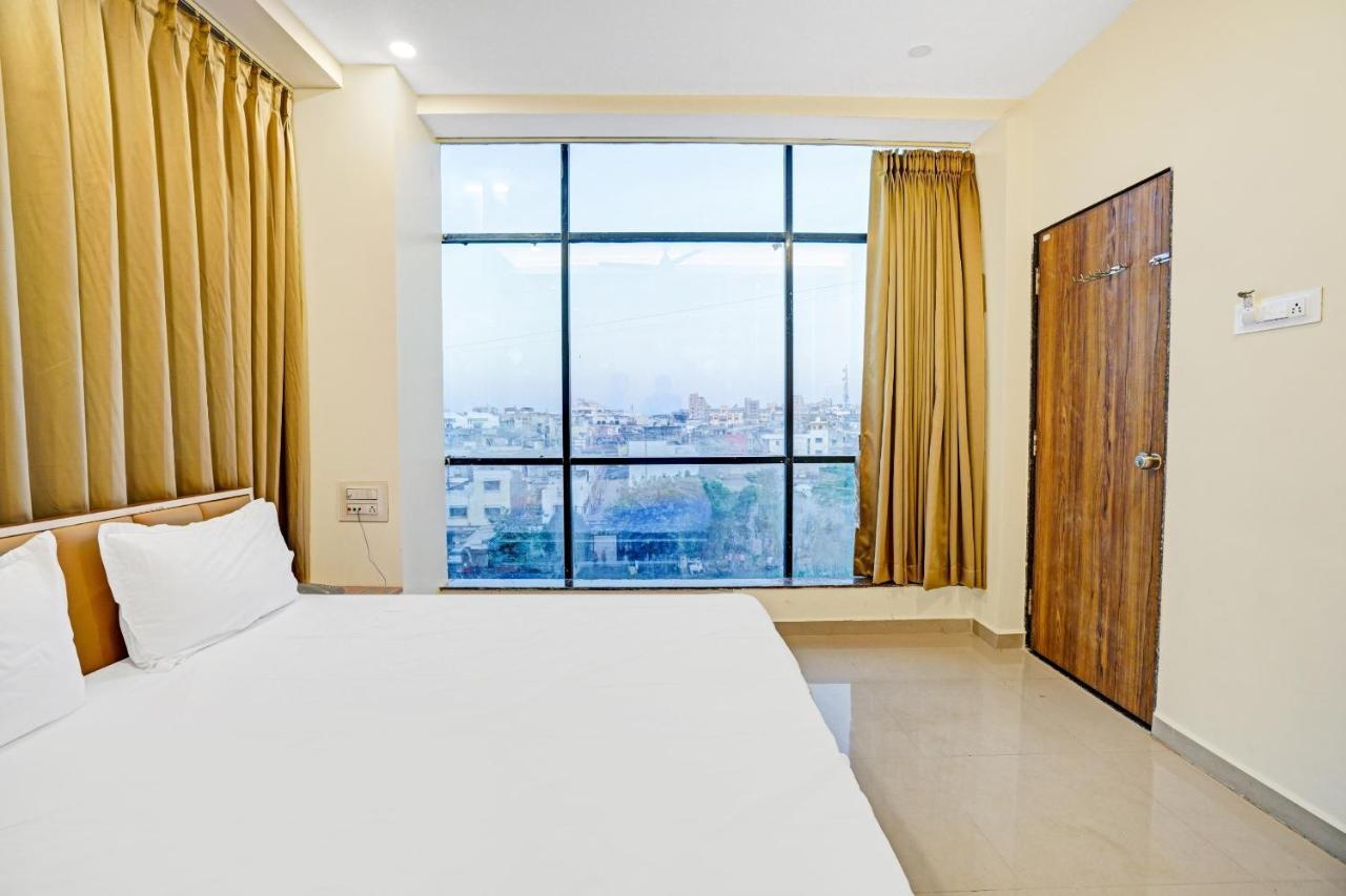 Collection O 83775 Hotel 4King Сурат Экстерьер фото