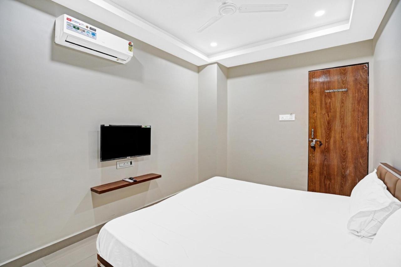Collection O 83775 Hotel 4King Сурат Экстерьер фото