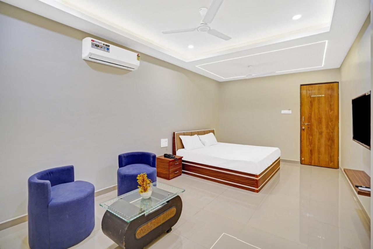 Collection O 83775 Hotel 4King Сурат Экстерьер фото