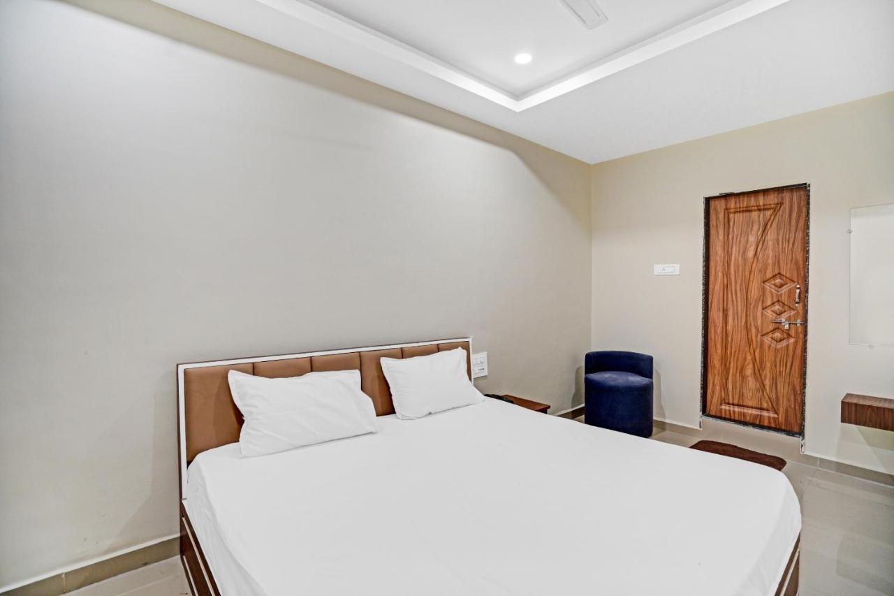Collection O 83775 Hotel 4King Сурат Экстерьер фото